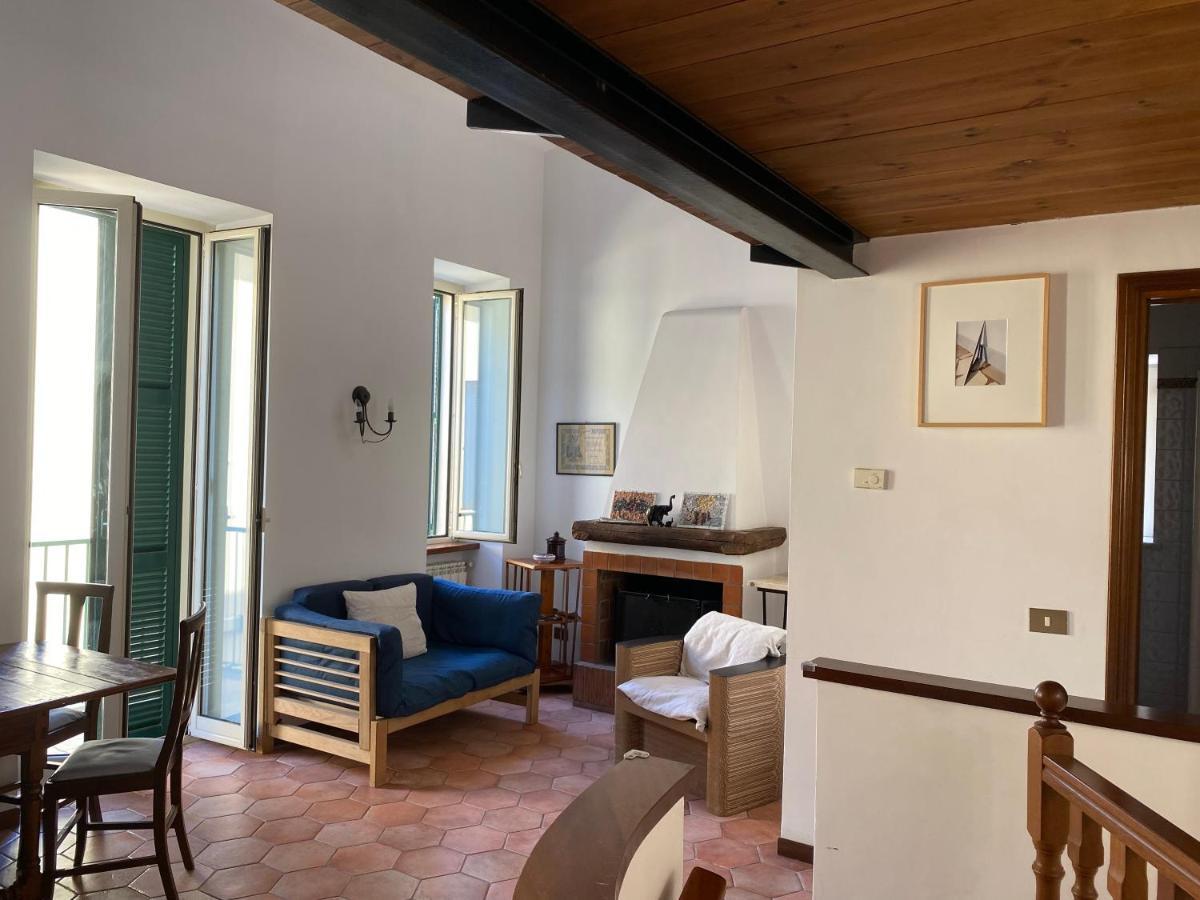 La Luce Del Borgo Lägenhet Castel Gandolfo Exteriör bild